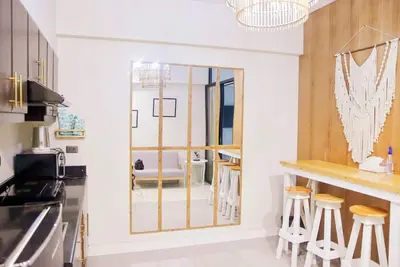 Image de Great Luxury Condo in Mckinley