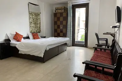 Image de fully furnished accommodation with four bedrooms