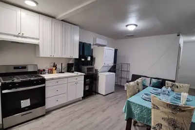 Image de 3-bedroom house in wonderful Riverside