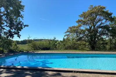 Image de Maison Gasconne De Charme Avec Piscine Privative
