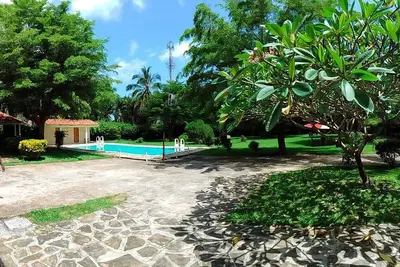 Image de Serenity Retreat in Malindi Kenya ideal for family or groups gateway