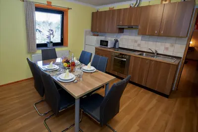 48m² Apartment In Peaceful Nature with Ac, WiFi, Full Kitchen, and Ks Bed