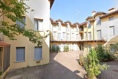 Image de In the historic center of a small town in Brianza, 20 km from Milan / Como / Lecco