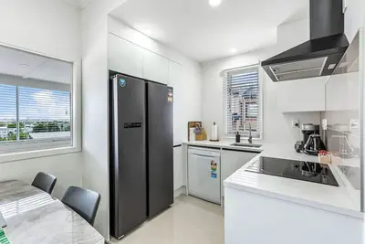 Image de 3br Home w Ample Parking  10 Min to Auckland Cbd