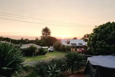 Image de Tranquil 5-bedroom house, less than a 10 min walk to the famous Yanchep Lagoon