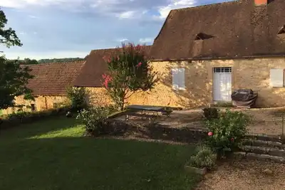 Image de Beautiful Perigordian Falconry with private pool set among mature trees and lawn