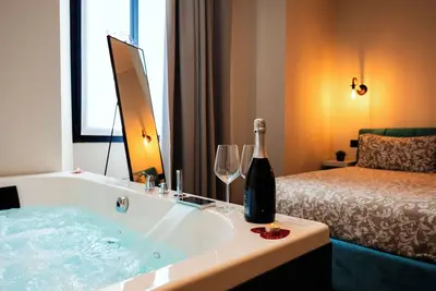 David's Suite&Spa with private parking