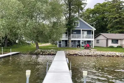 Image de Welcoming 5 Bedroom 2 Full Bath house on East Twin Lake in charming Lewiston, Mi