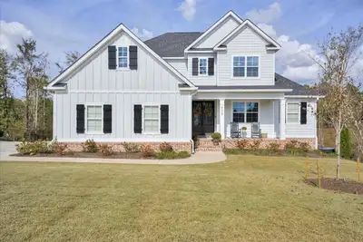 Image de Master's Week Stunning New Home: Entertain & Unwind in Style