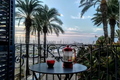 Beach Front, Sea Views - Fist Line Entire Flat 3bedrooms- 2. 5 bath