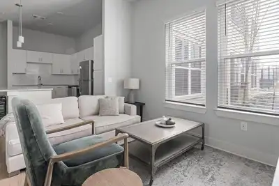 Image de Landing at Flats at Hooper Hill - 1 Bedroom in. . .