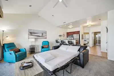 Image de Beachview Twin #1 at Delton Grand (428)