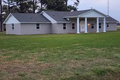 Image de The Rose Community Critter Co. Clubhouse! 4 bedrooms w/12 beds, and 2 full baths