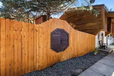 Image de Charming 2-bedroom townhome in wonderful Boise with Ac, WiFi