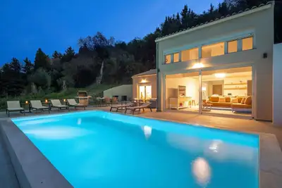 Image de Valtes Blue - Trois Chambres Villa, Couchages 6