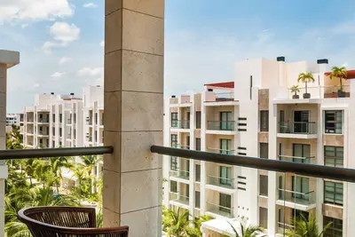 Image de Ph direct access to the beach and luxury amenities in a privileged location