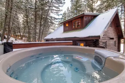 Image de Enchanting cabin in the the Tobacco Root Mountains