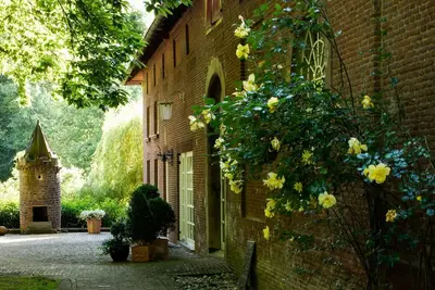 Image de Cozy and modern furnished vacation apartment \"Schloß Hueth 2\"