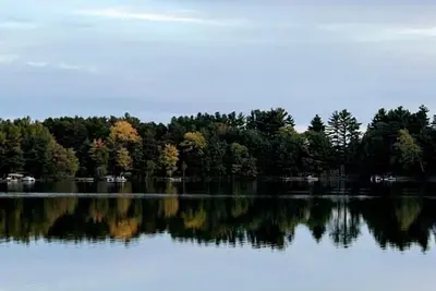 Image de Charming Lake House!