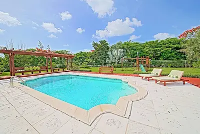 Image de Quiet House with Pool and Garden in Nassau