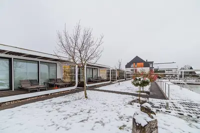 Glamping Malerič - Natural Pool & Wellness access