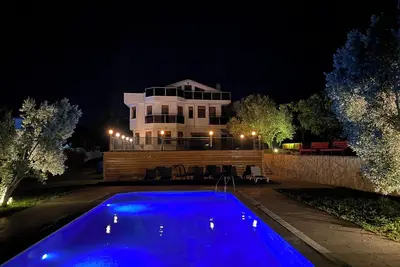Image de Nefes Urla Villa