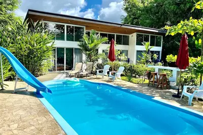Image de Beach home, A/C, Pool, Wi-Fi, Family