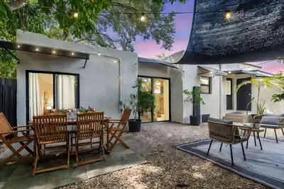 Image de Family-Friendly 3br + Patio + Bbq | 15 Min to Airport & Miami Beach