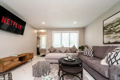 Image de Park Life Escape-King Beds-Sleeps 10-Pet Friendly!