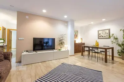 Image de Superbe appartement de 2 chambres Ă .