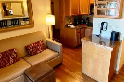 Image de Christie Lodge - Avon\/Beaver Creek\/Vail Valley -3\/15\/25 Week Only - Ski Shuttle