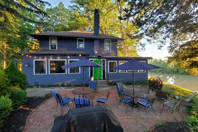 Image de Historic Riverside Retreat with Modern Comforts in Fremont, Ohio