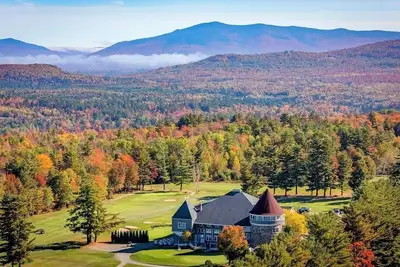 Image de Experience Bethlehem's Maplewood Inn, a spacious historic retreat perfect for large groups