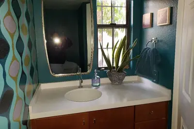 Image de Chill Carlsbad Pad with Ocean Breezes