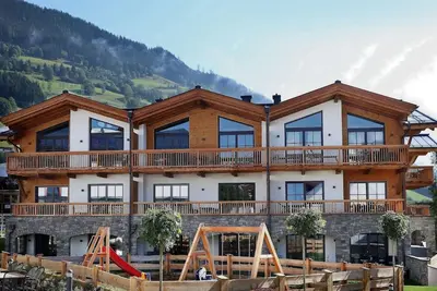 Image de Appartement moderne avec vue sur les montagnes