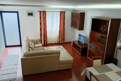 Image de 3-bedroom townhome in enchanting Fajã de Baixo with WiFi