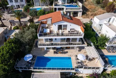 Image de Villa Lumiere 3 luxueuse villa de 5 chambres à Kiziltas Kalkan avec vue sur la mer