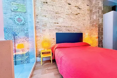 Image de 2 independent loft with shared swimming pool in the center of Valencia