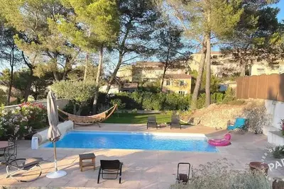Image de Homerez - Villa spacieuse à Mallemort avec piscine privée