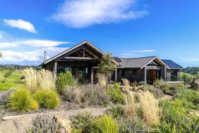 Image de Obsidian Villa and Yurt by Waiheke Pure