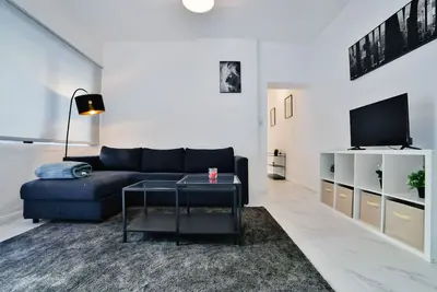 Image de North apartment 5 I 1 room with inviting living area on the first floor