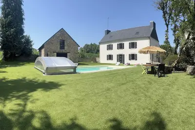 Image de Maison de vacances 14 personnes avec piscine et spa Ă 17 minutes de la plage