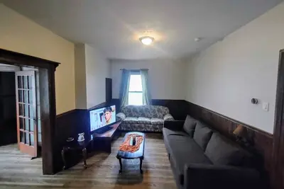 Image de Entire Home in Midland with seasonal Cottage Patio Suite