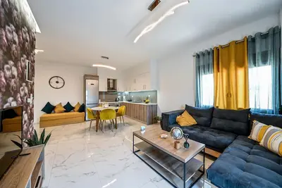 Image de Seaside Apartments in Agkisaras 2