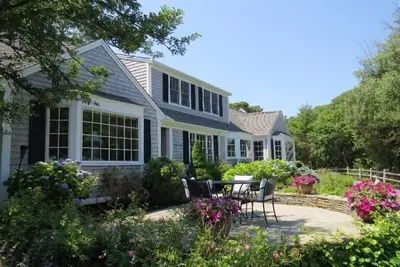 Image de Luxury Waterfront with Game Room!