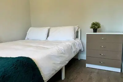 Image de Maiden House- 3br, Free Wifi, Parking, Gatwick Airport, Maiden House- Spacious and Modern 3br