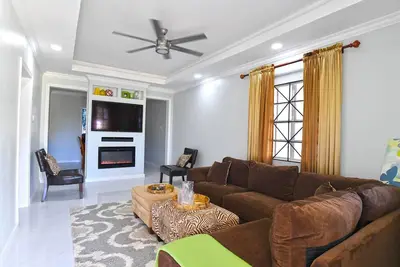 Image de Charming 1-bedroom house in superb Hellshire with WiFi, Ac