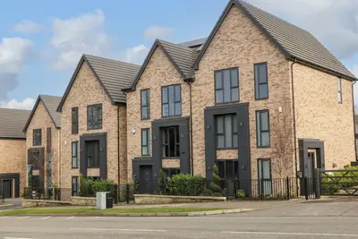 Image de 4 Rockcliffe Grange, pet friendly, with hot tub in Mansfield