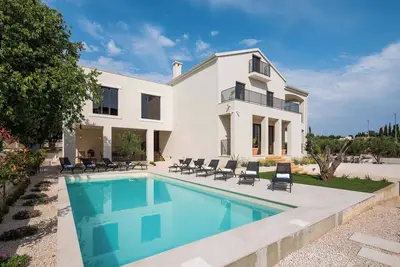 Image de Elegant Villa In Scenic Zadar County