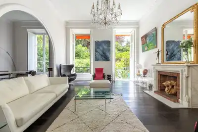 Image de \"Castel joli\" Nice center close to the beach, outstanding flat viewing garden